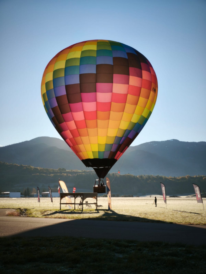 vol en montgolfiere a gap tallard aerodrome hautes alpes